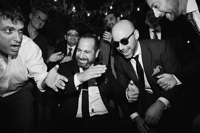 Jonas Seaman Americanvirus Misti_And_Asaf_B1001