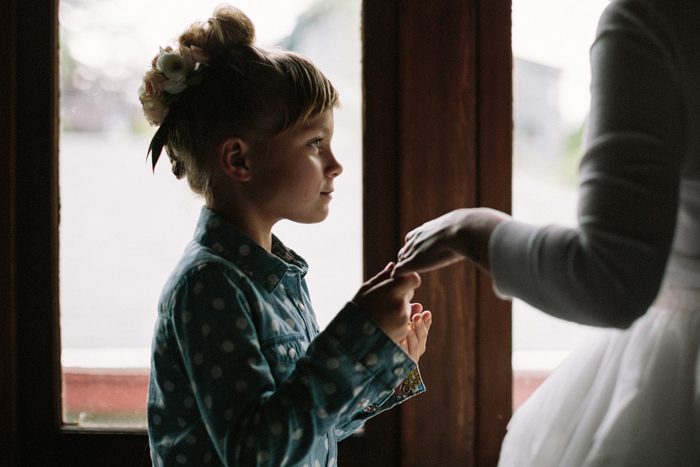 Jonas_Seaman_KaitBobbyScarletWed_1023