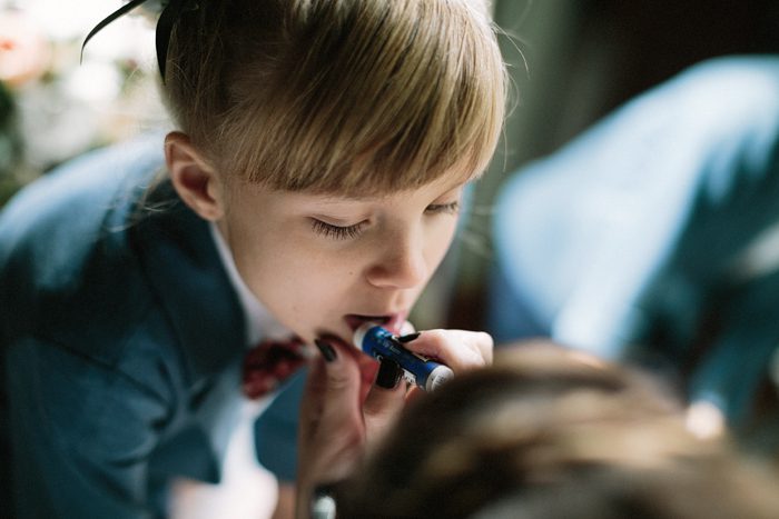 Jonas_Seaman_KaitBobbyScarletWed_1028