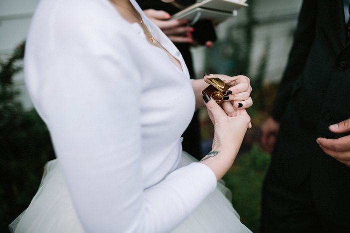 Jonas_Seaman_KaitBobbyScarletWed_1045