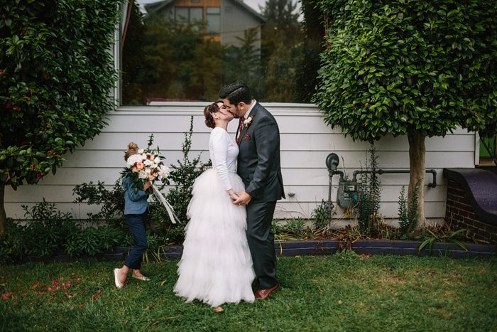 Jonas_Seaman_KaitBobbyScarletWed_1049