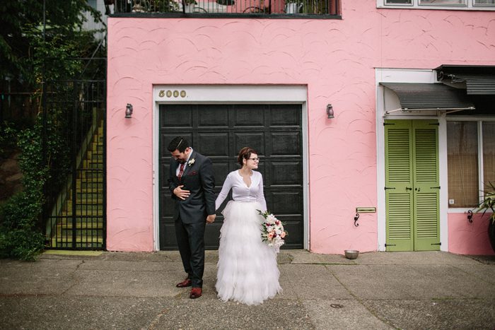 Jonas_Seaman_KaitBobbyScarletWed_1051