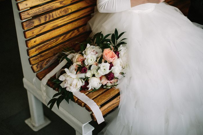 Jonas_Seaman_KaitBobbyScarletWed_1073