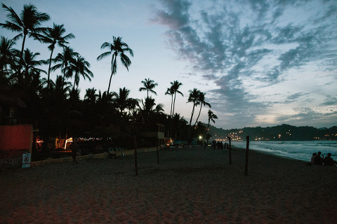 YourHeartTheSizeOfAFist_Jonas_Seaman_1022