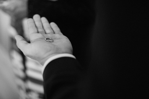 YourHeartTheSizeOfAFist_Jonas_Seaman_1031